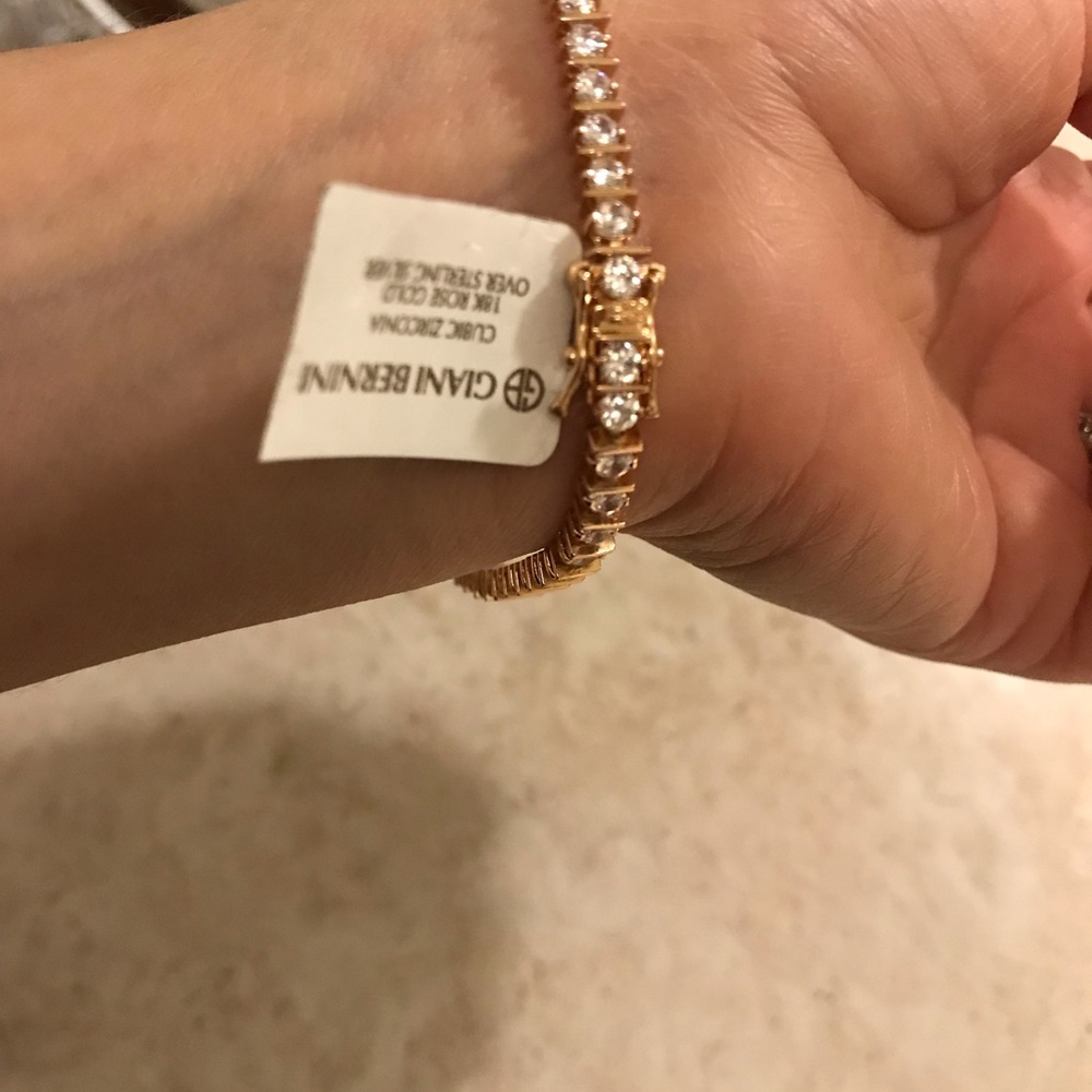 Cubic zirconia bracelet